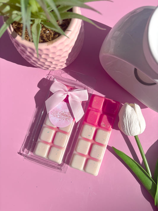 Marshmallow & Californian Cherry Clamshell