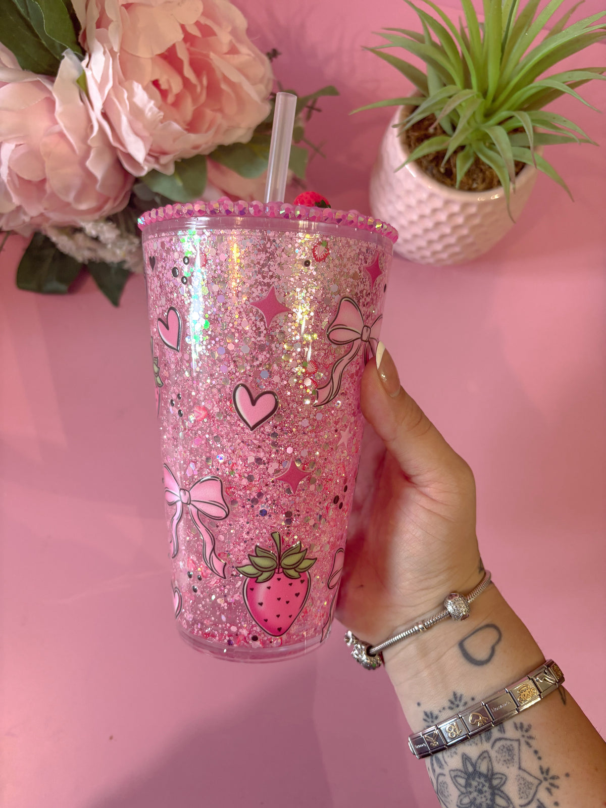 Bows & Berries 16oz Snowglobe Tumbler